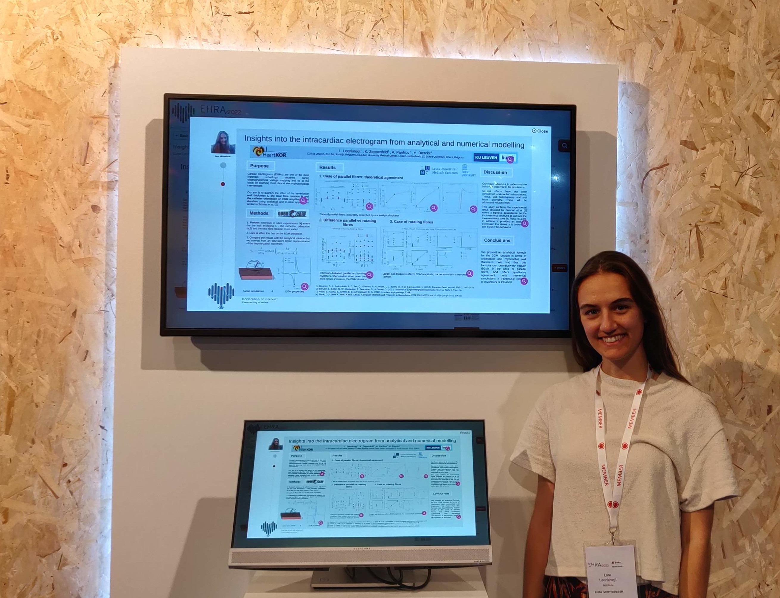 Lore Leenknegt and her poster on electrogram modeling.